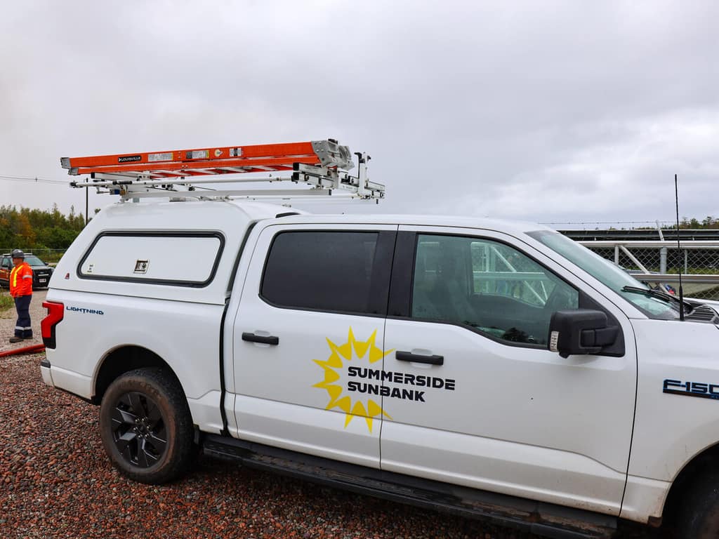 A Summerside Sunbank service truck